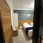 Hotel Serenity