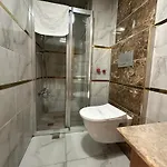 Hotel Serenity