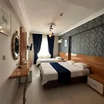 Hotel Serenity 3*