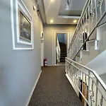 Serenity Hotel 3*