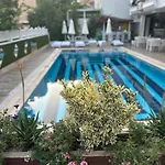 Serenity Hotel 3*