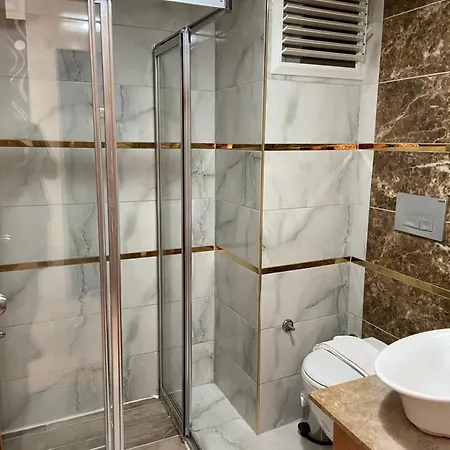 Serenity Hotell 3*