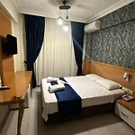 Hotel Serenity