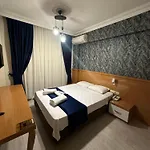 Hotel Serenity